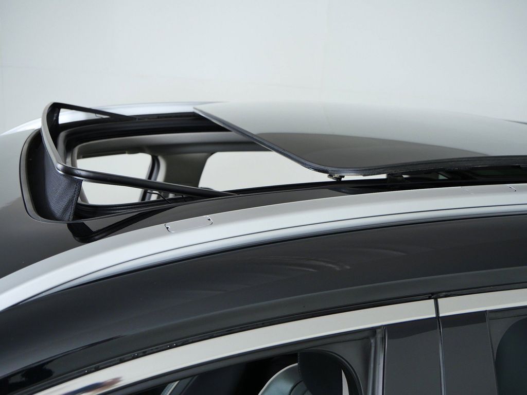Thumbnail: 2024 Acura MDX - 30