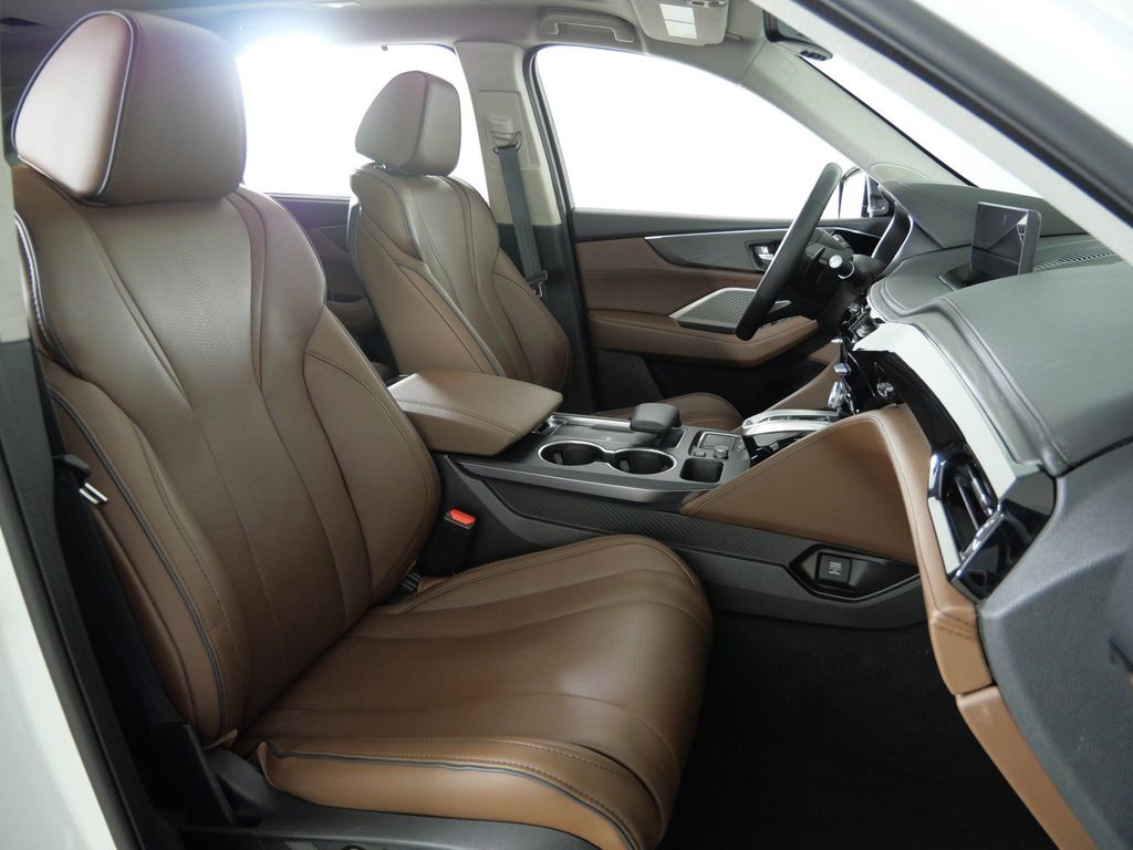 Thumbnail: 2024 Acura MDX - 11