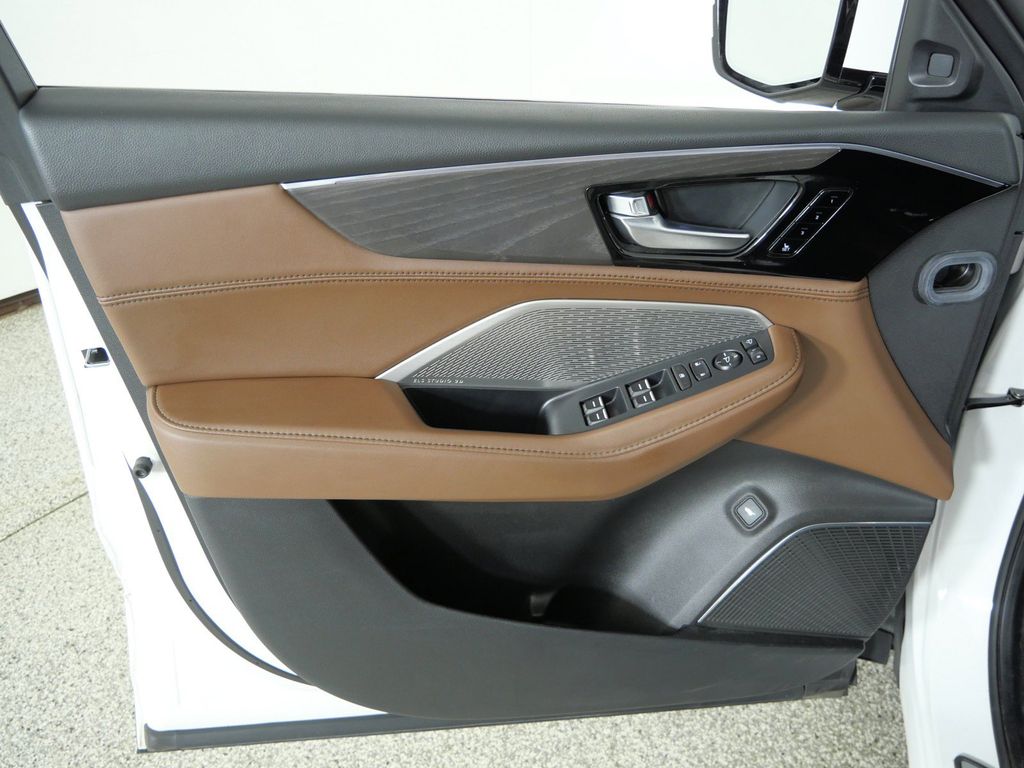 Thumbnail: 2024 Acura MDX - 37