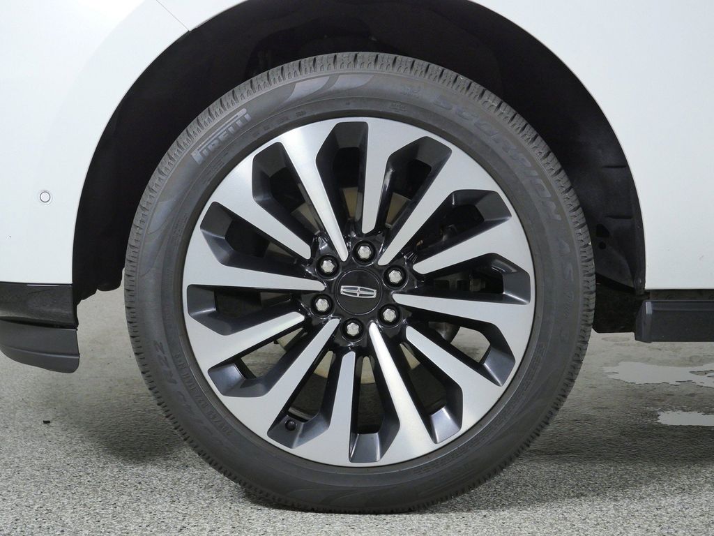 Thumbnail: 2022 Lincoln Navigator L - 24