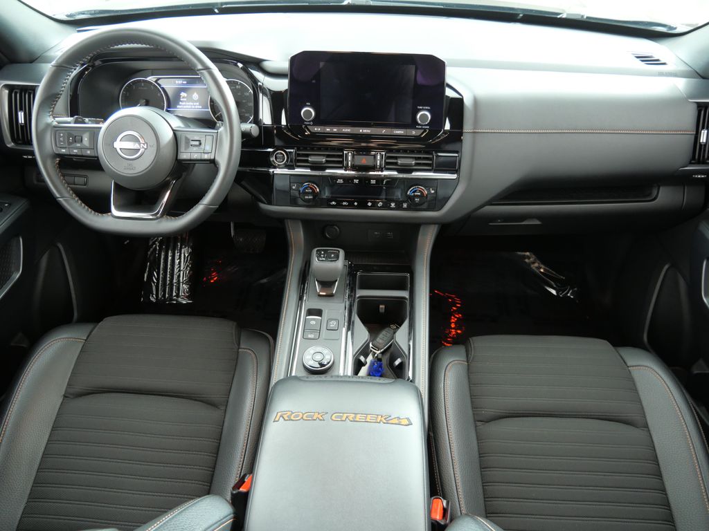 Thumbnail: 2024 Nissan Pathfinder - 2