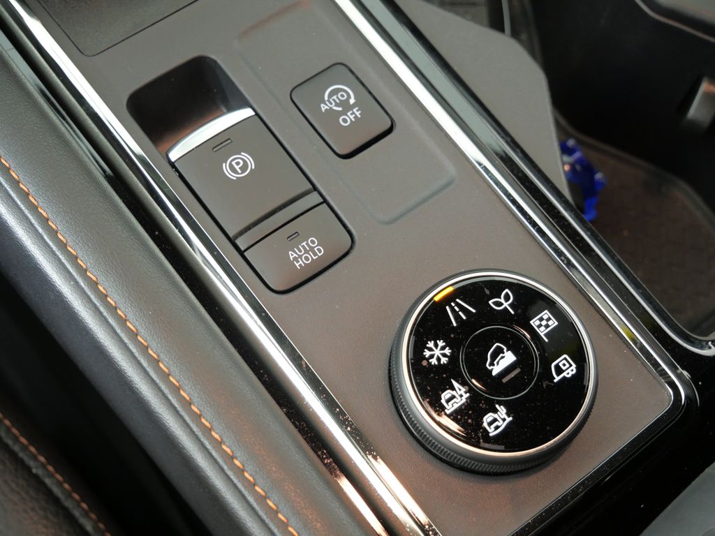 Thumbnail: 2024 Nissan Pathfinder - 44