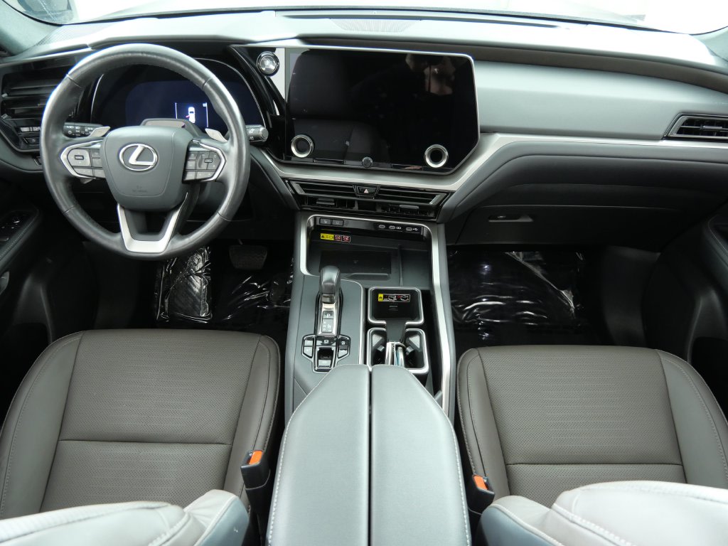 Thumbnail: 2025 Lexus TX - 2