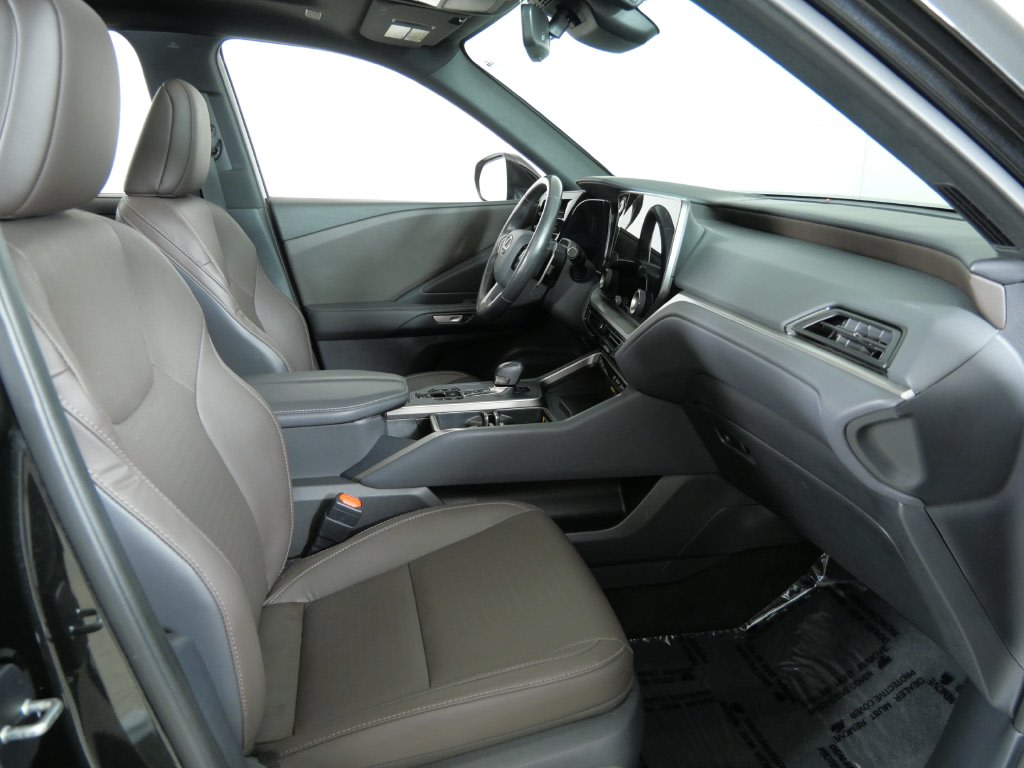 Thumbnail: 2025 Lexus TX - 9