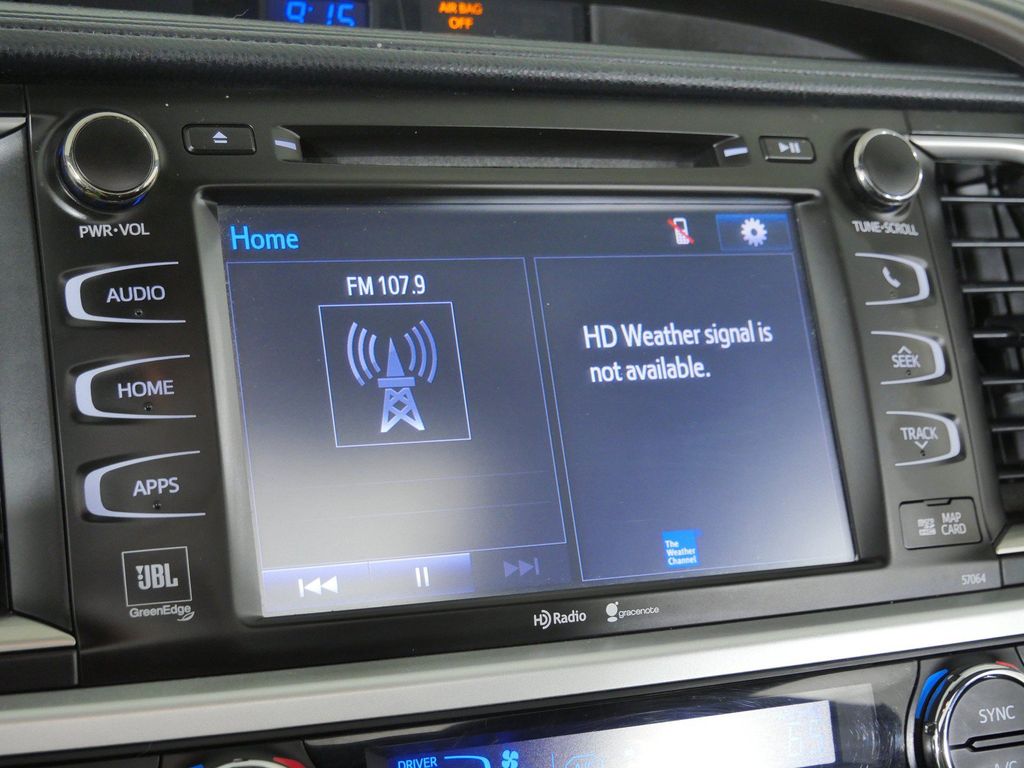 Thumbnail: 2015 Toyota Highlander - 12
