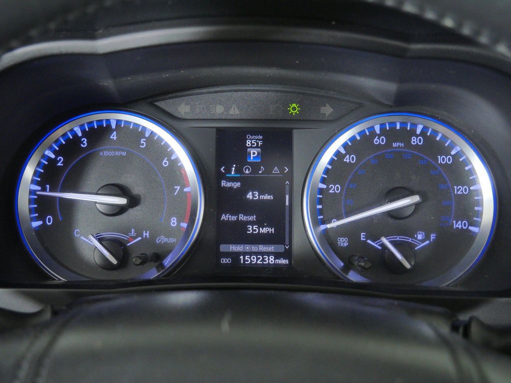 Thumbnail: 2015 Toyota Highlander - 14