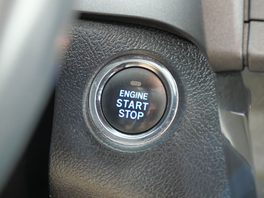 Thumbnail: 2018 Toyota Sienna - 46
