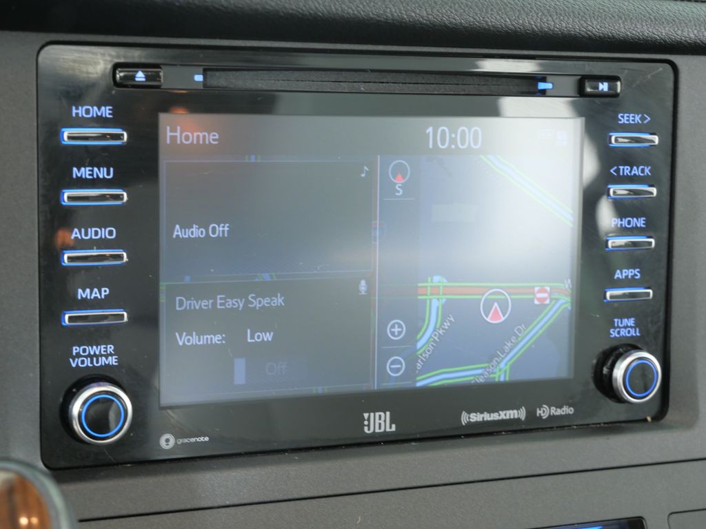 Thumbnail: 2018 Toyota Sienna - 13