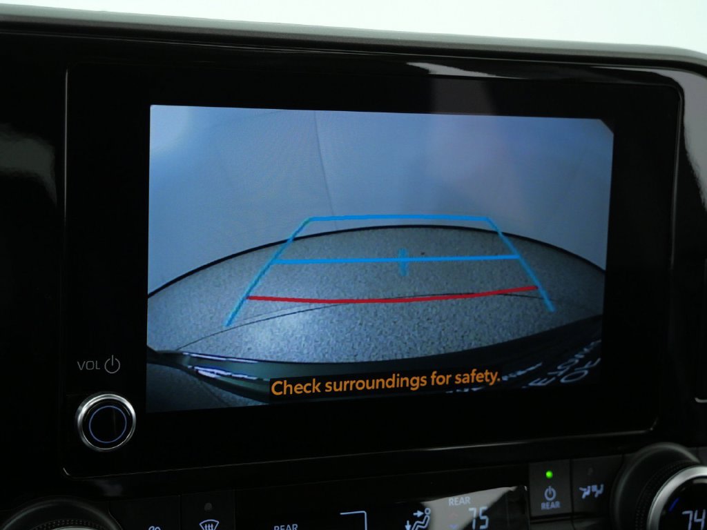 Thumbnail: 2023 Toyota Highlander - 50
