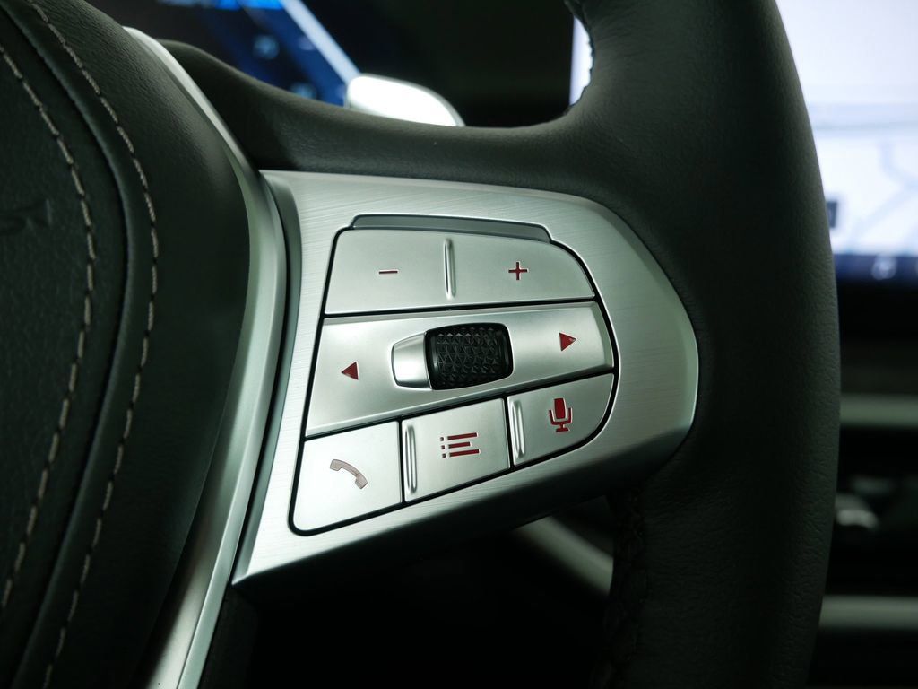 Thumbnail: 2026 BMW X7 - 43