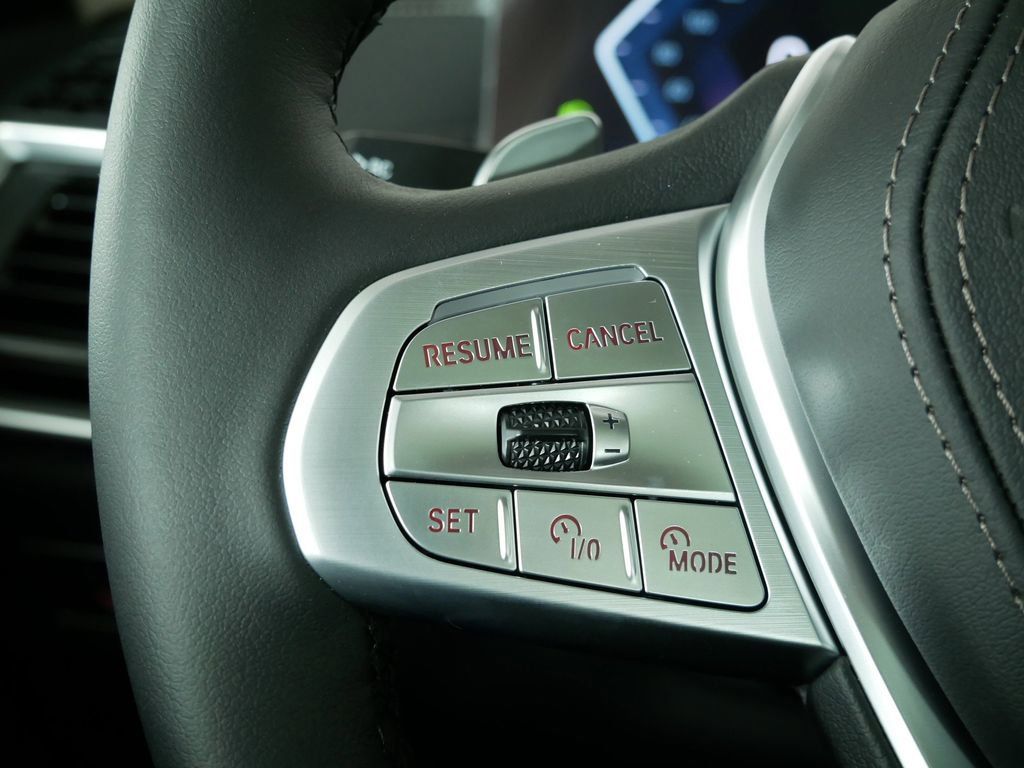 Thumbnail: 2026 BMW X7 - 42