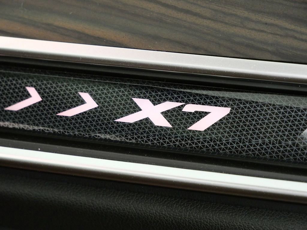 Thumbnail: 2026 BMW X7 - 32