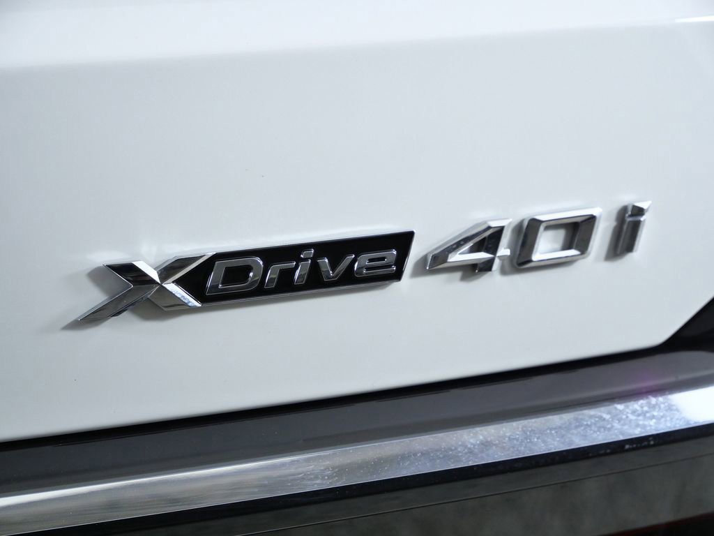 Thumbnail: 2026 BMW X7 - 23