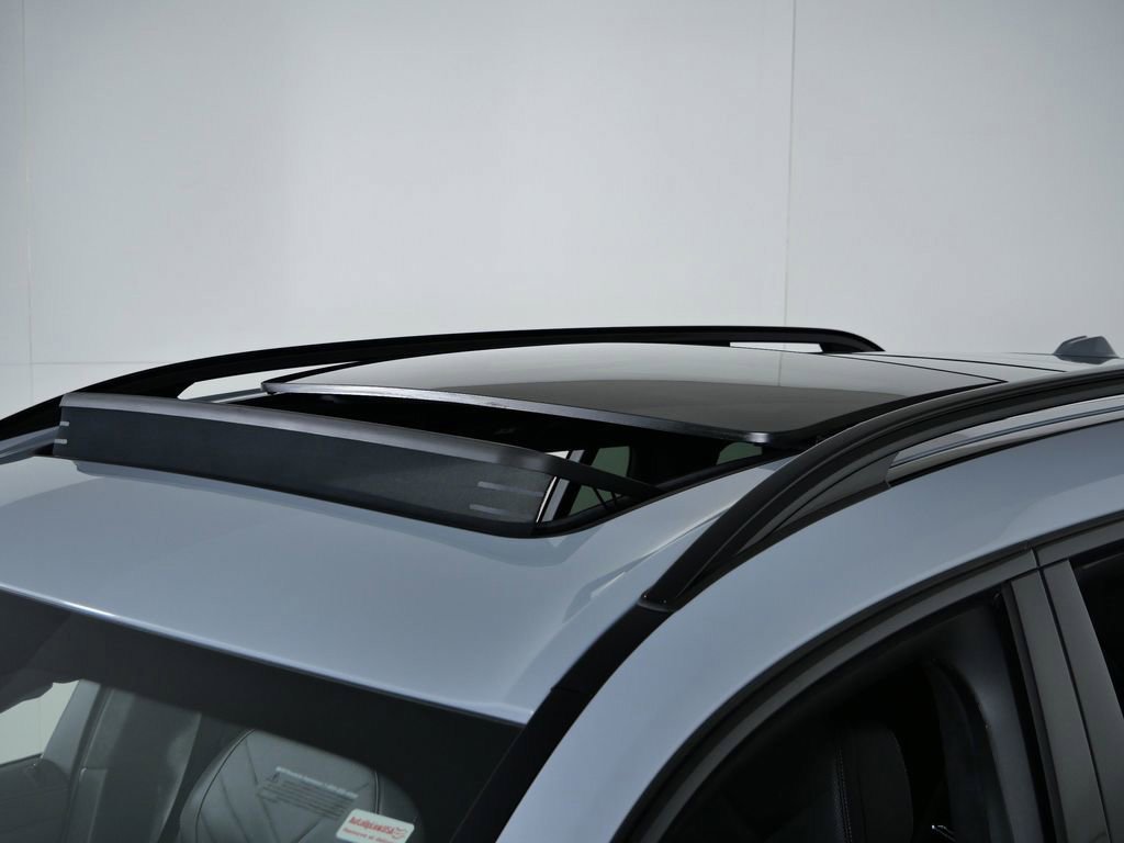 Thumbnail: 2026 BMW X7 - 25