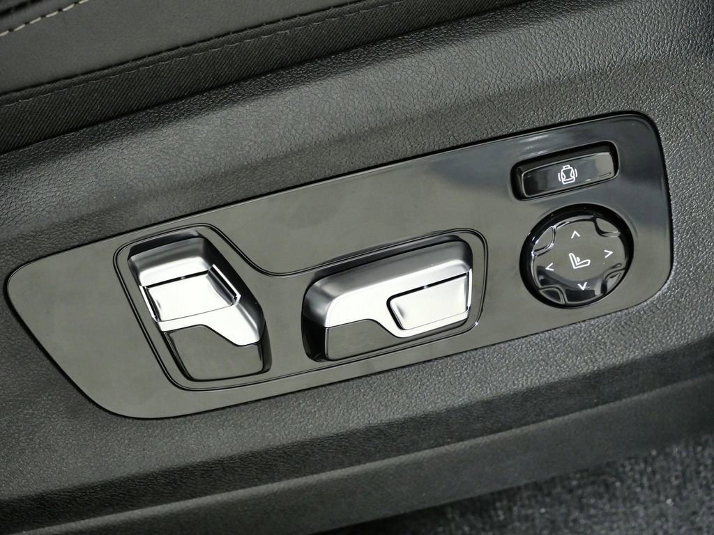 Thumbnail: 2026 BMW X7 - 27