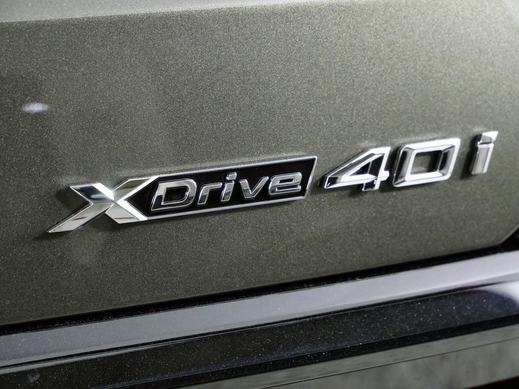 Thumbnail: 2026 BMW X7 - 22