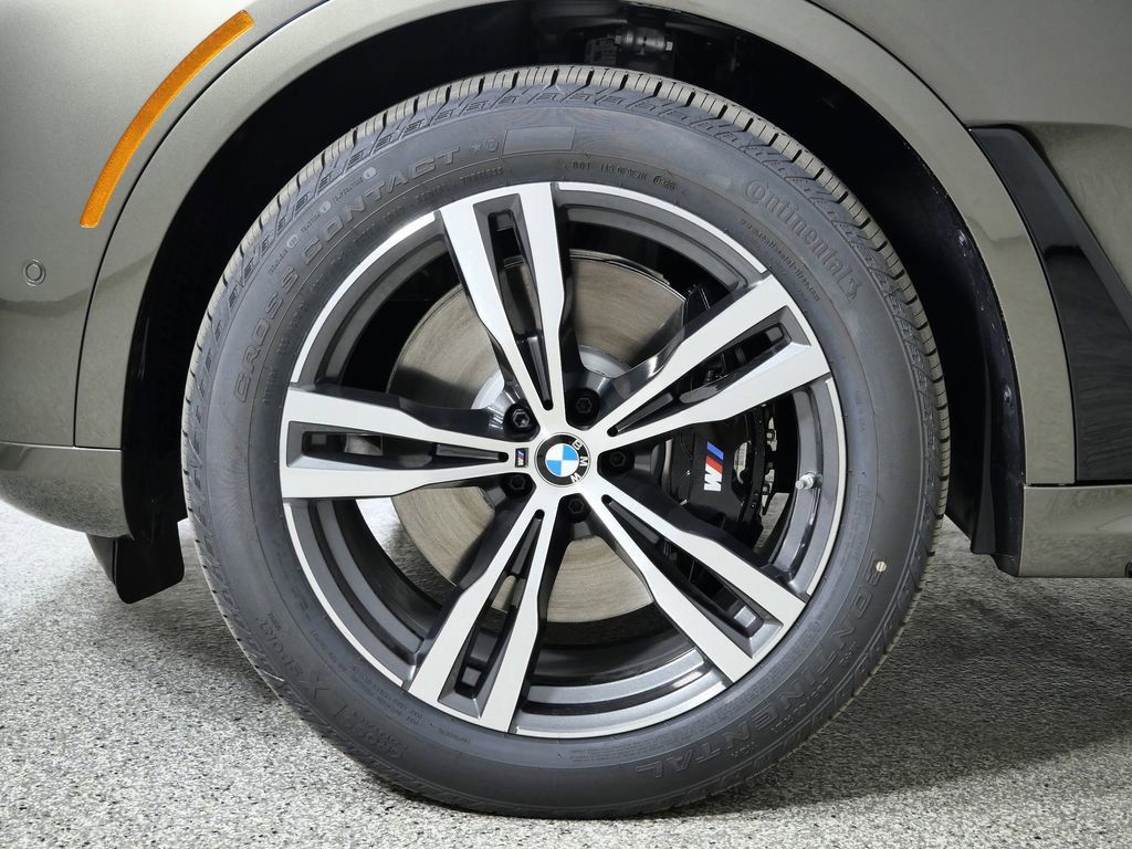 Thumbnail: 2026 BMW X7 - 25
