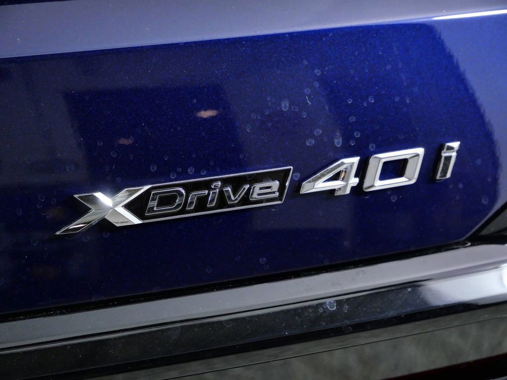 Thumbnail: 2026 BMW X7 - 24
