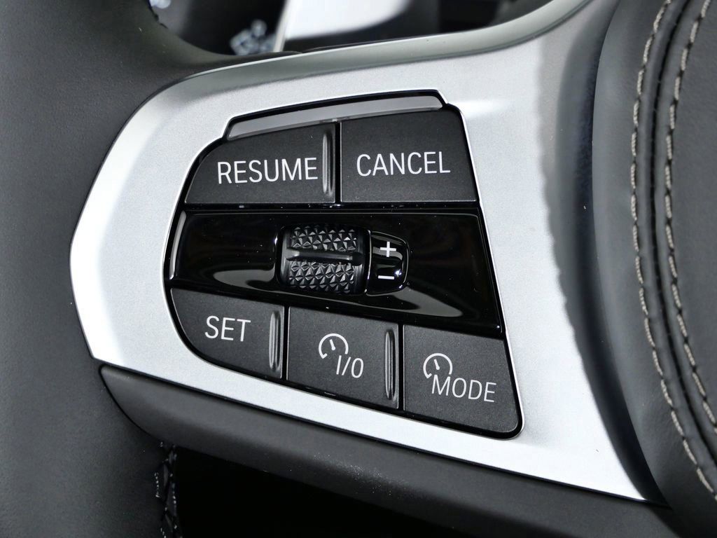 Thumbnail: 2026 BMW X7 - 46