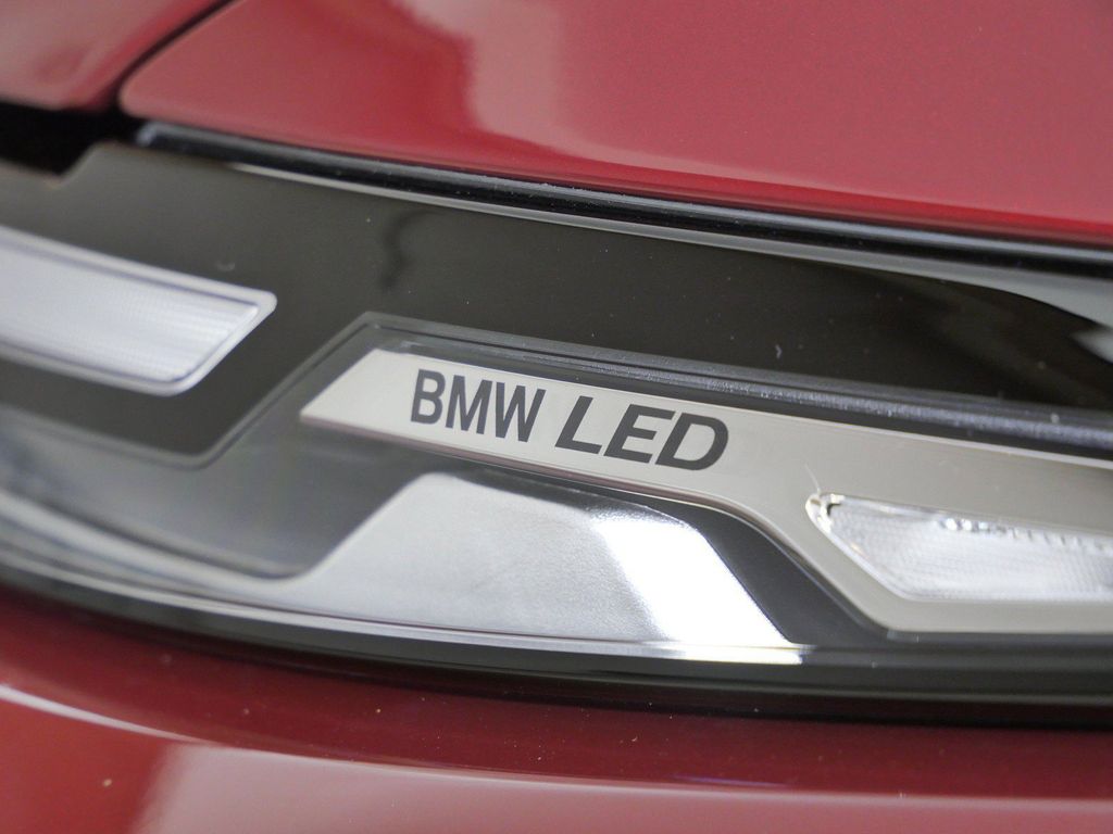 Thumbnail: 2027 BMW X7 - 7