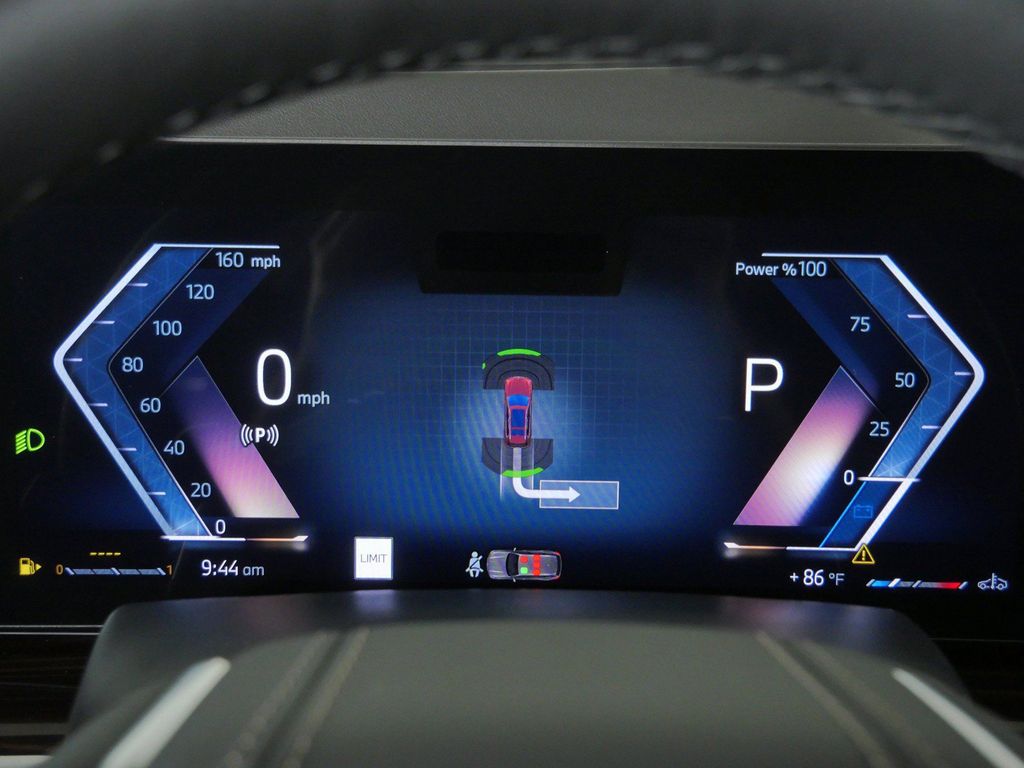 Thumbnail: 2027 BMW X7 - 14