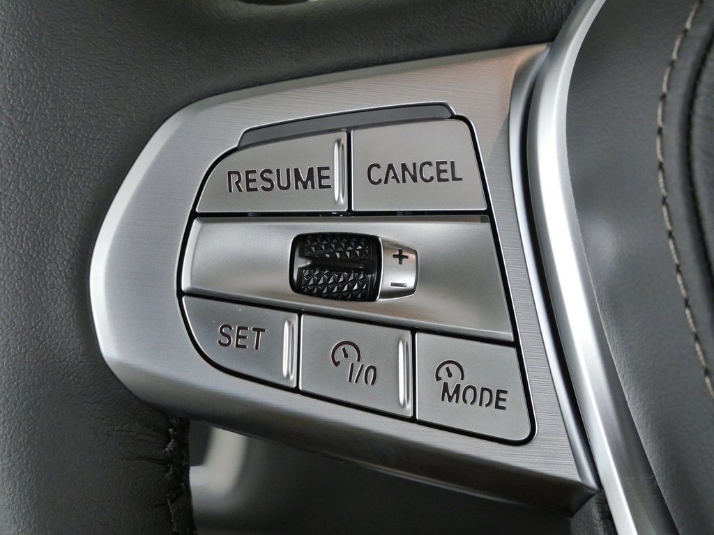 Thumbnail: 2027 BMW X7 - 46
