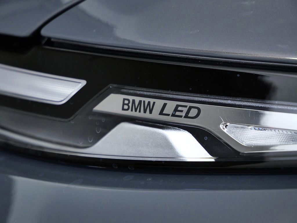 Thumbnail: 2026 BMW X7 - 7