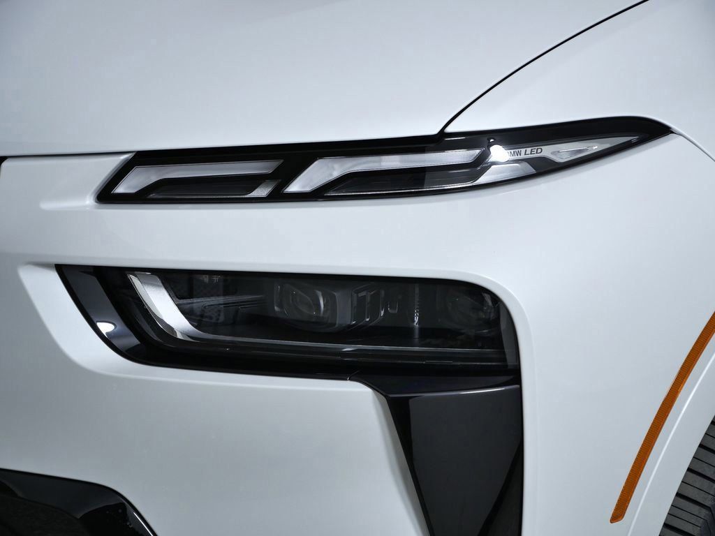 Thumbnail: 2026 BMW X7 - 17
