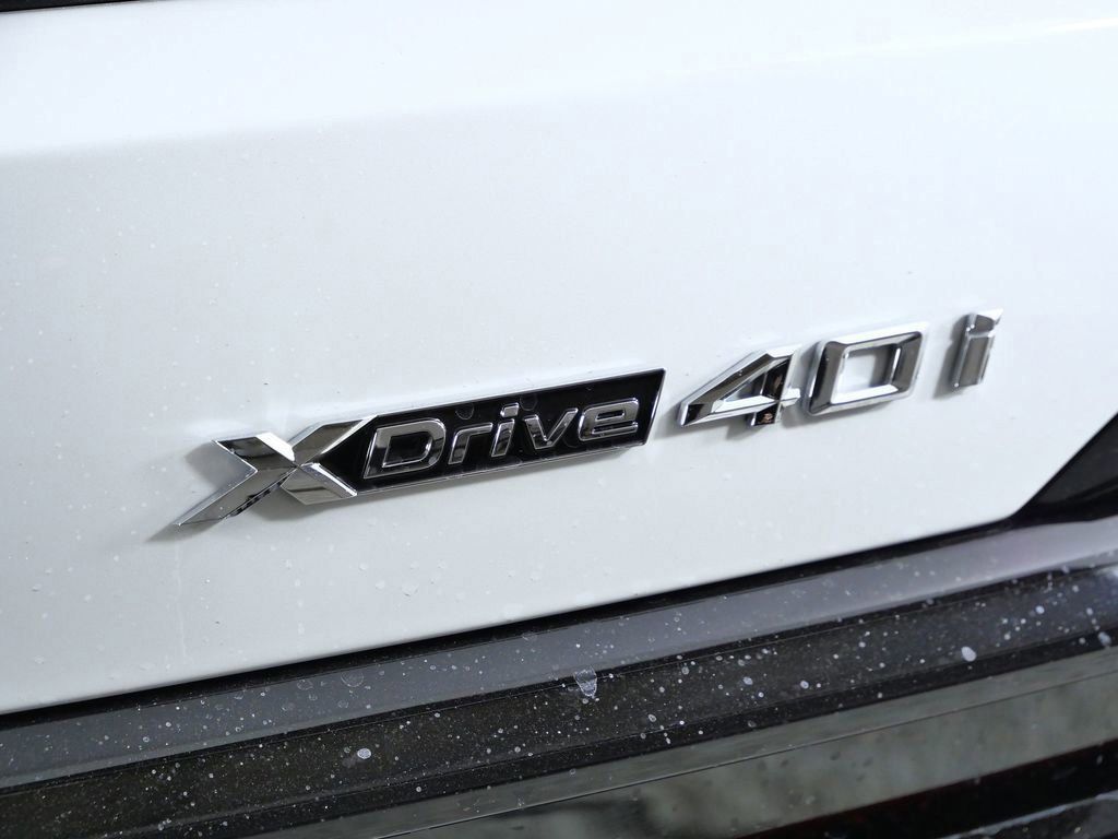 Thumbnail: 2026 BMW X7 - 22