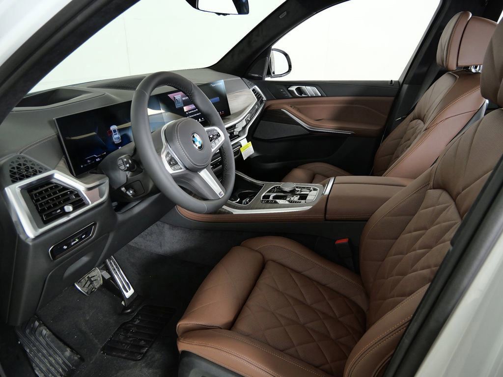 Thumbnail: 2026 BMW X7 - 40