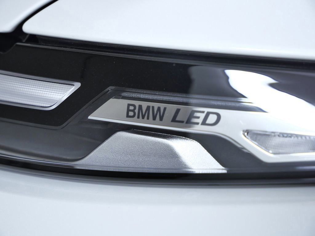 Thumbnail: 2026 BMW X7 - 7