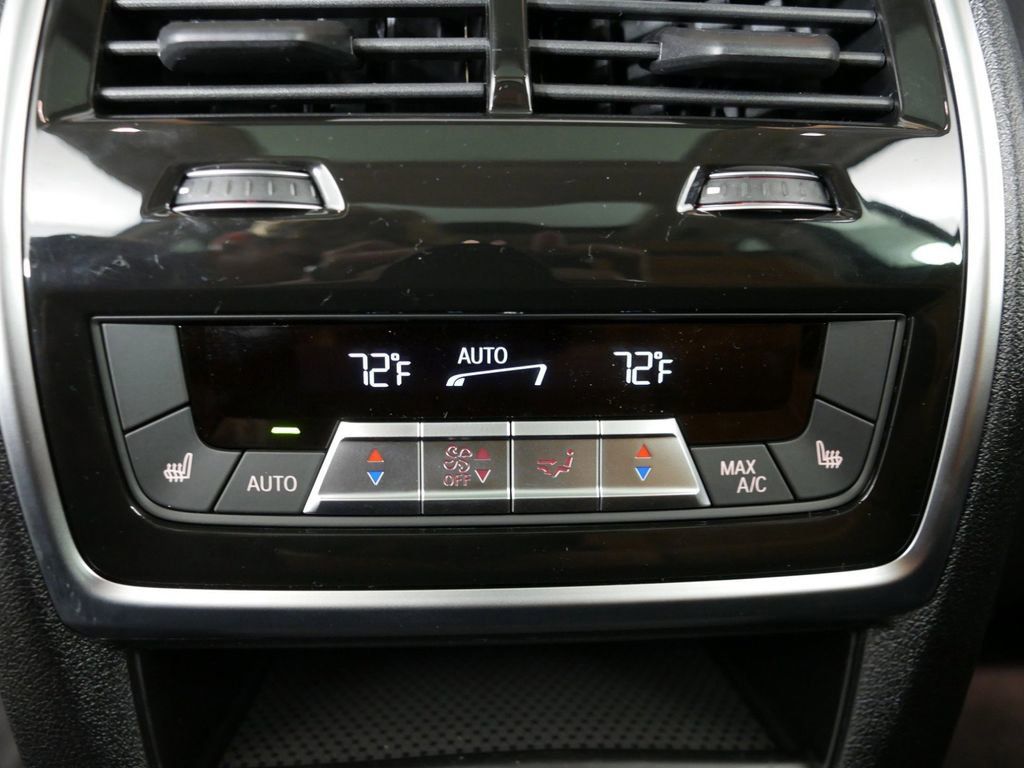 Thumbnail: 2025 BMW X7 - 35