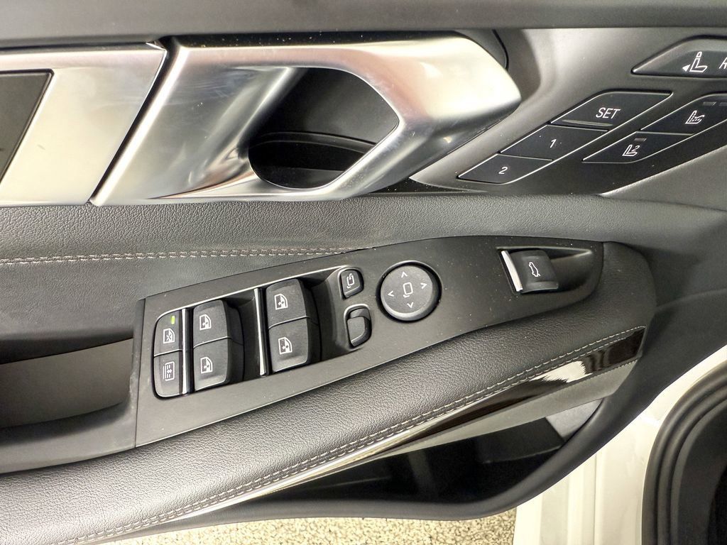 Thumbnail: 2026 BMW X7 - 39