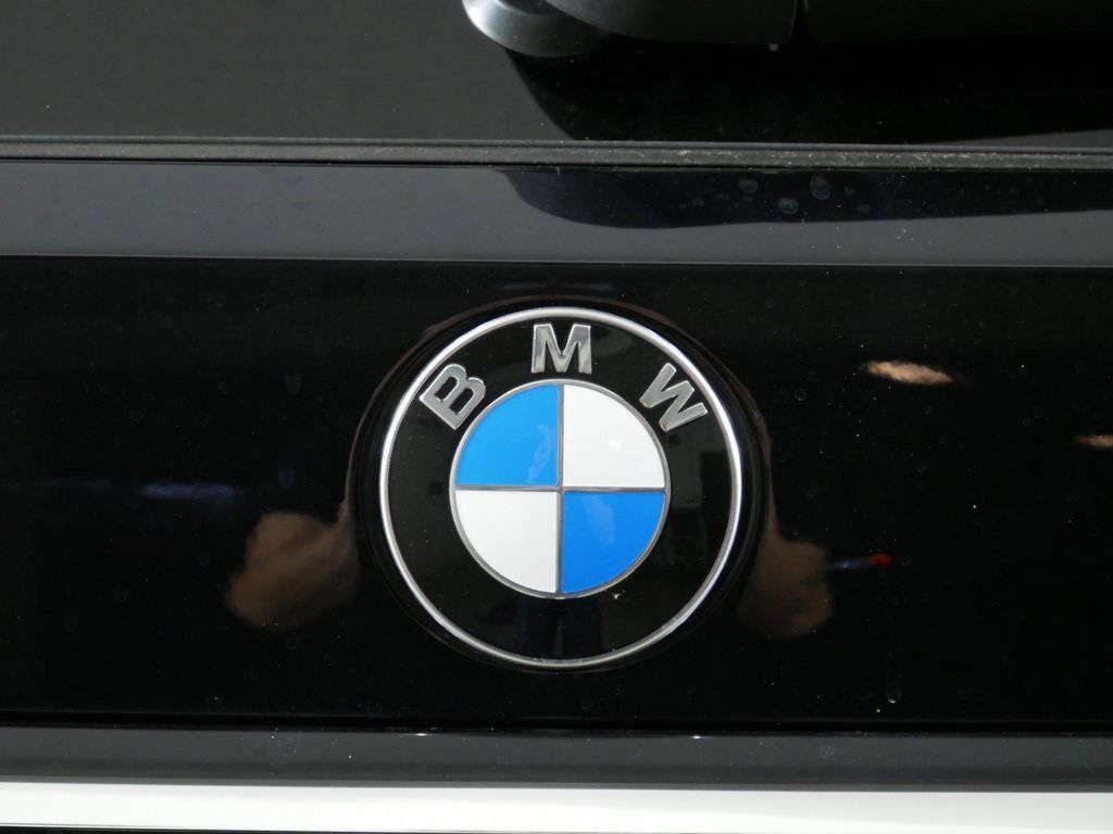 Thumbnail: 2026 BMW X7 - 20