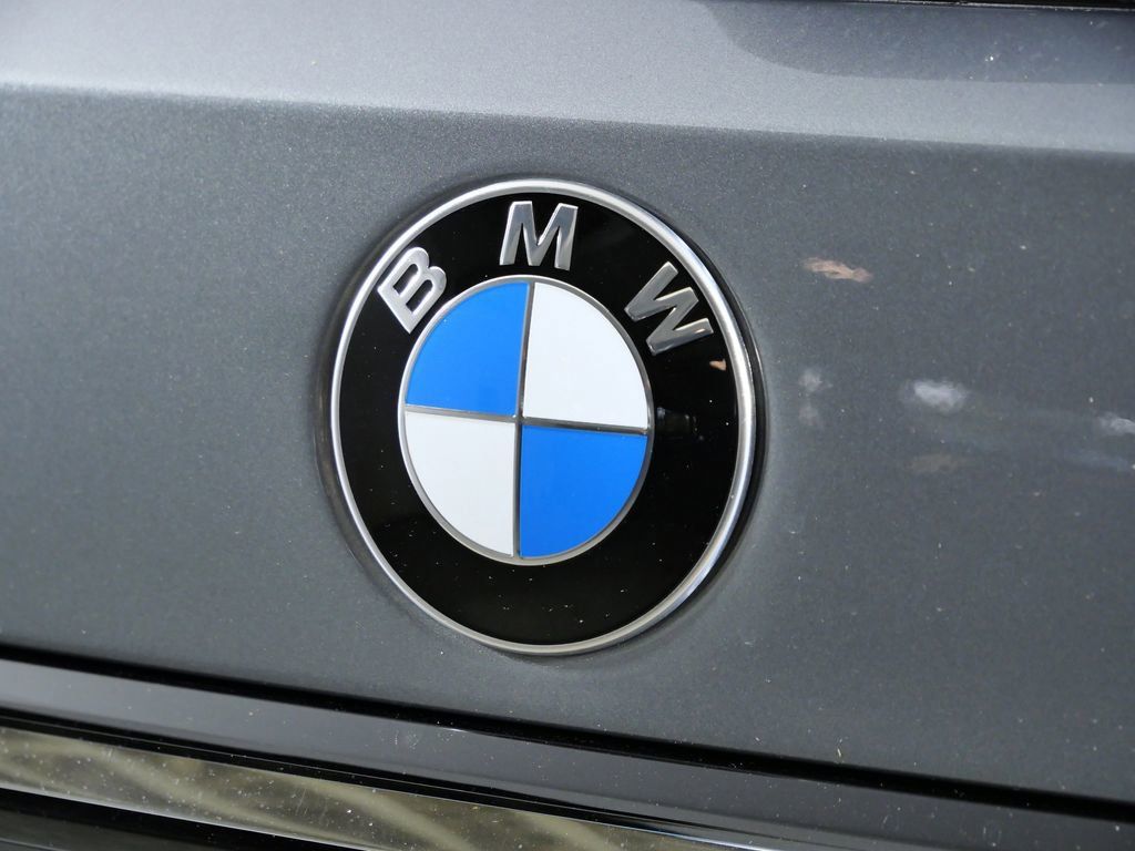 Thumbnail: 2026 BMW X7 - 22