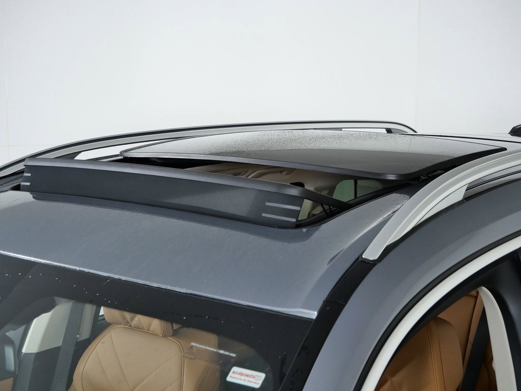 Thumbnail: 2026 BMW X7 - 28