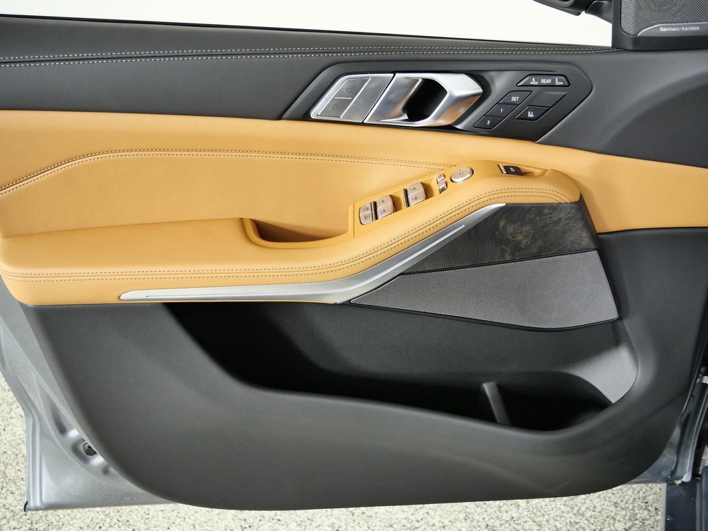 Thumbnail: 2026 BMW X7 - 39