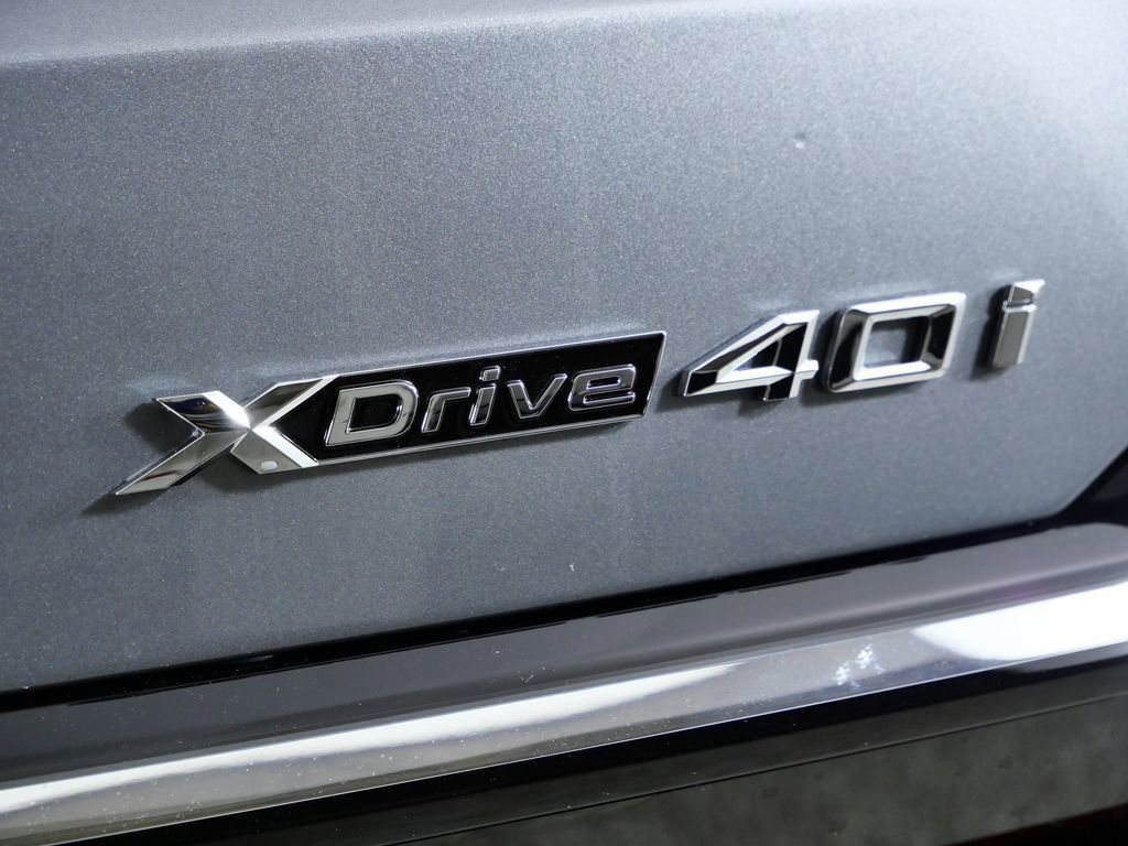 Thumbnail: 2026 BMW X7 - 23