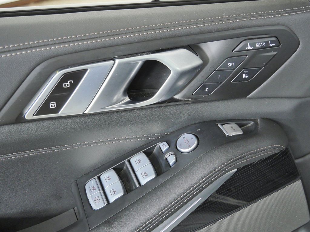 Thumbnail: 2024 BMW X7 - 43
