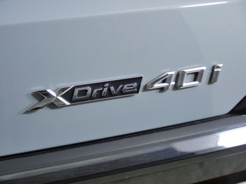 Thumbnail: 2024 BMW X7 - 23