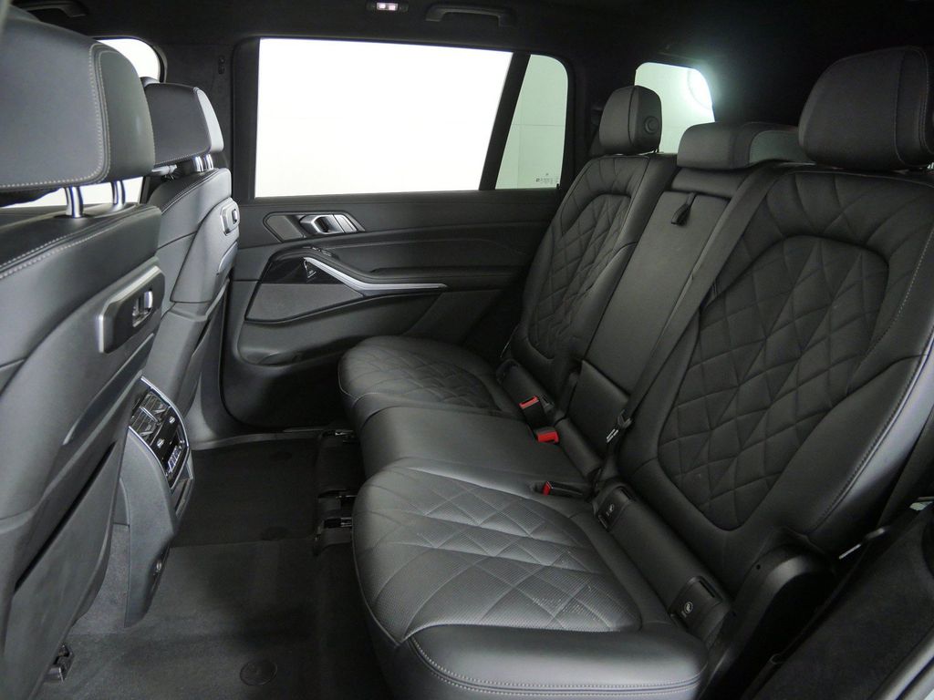 Thumbnail: 2024 BMW X7 - 39