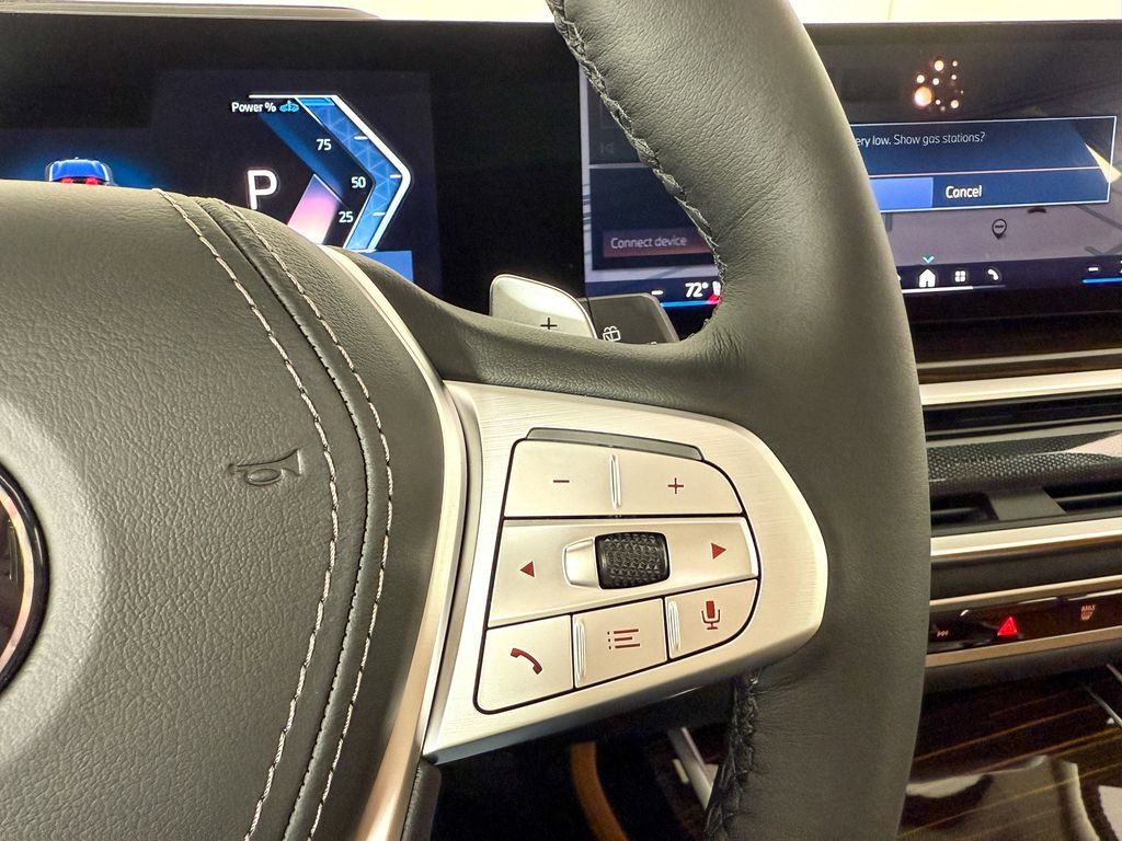 Thumbnail: 2026 BMW X7 - 43