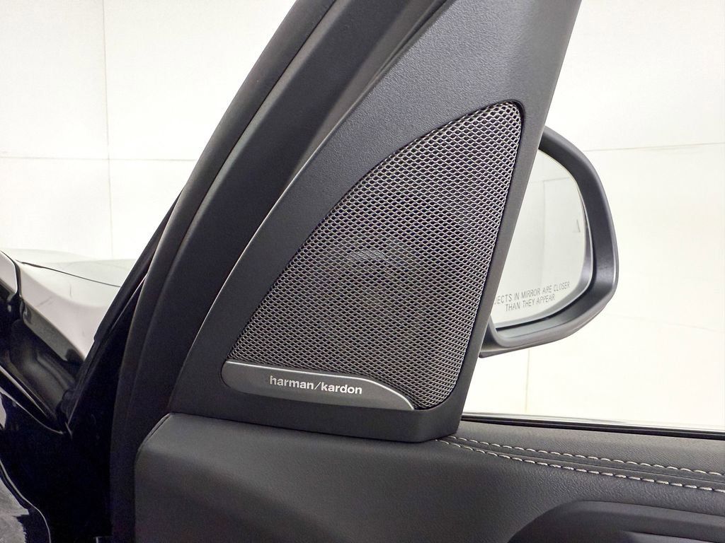 Thumbnail: 2026 BMW X7 - 30