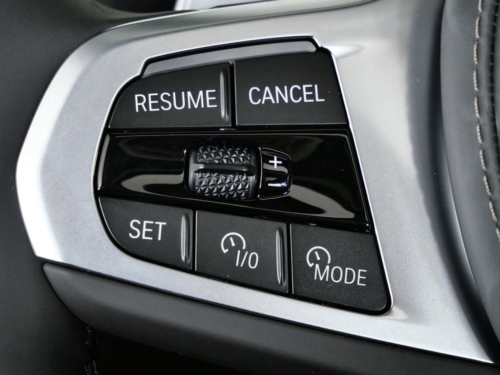 Thumbnail: 2026 BMW X7 - 45
