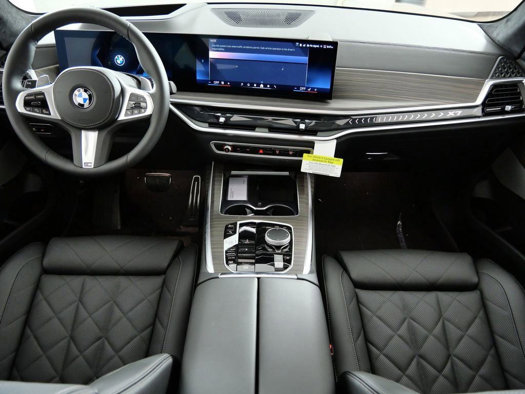 Thumbnail: 2026 BMW X7 - 2