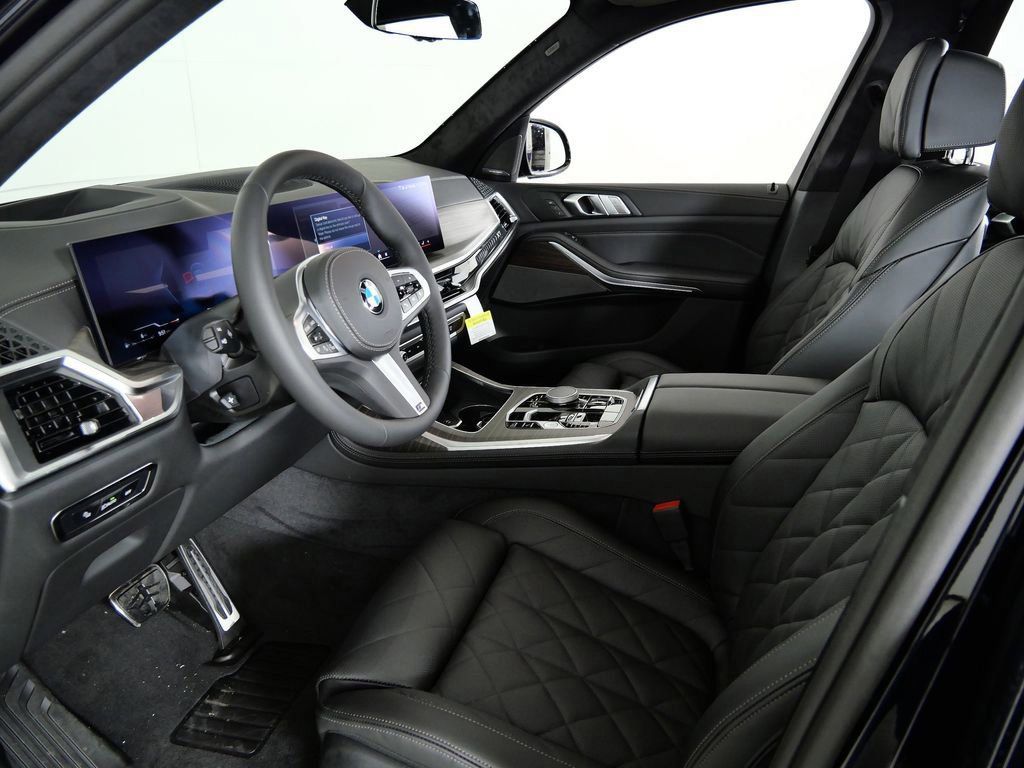 Thumbnail: 2026 BMW X7 - 40