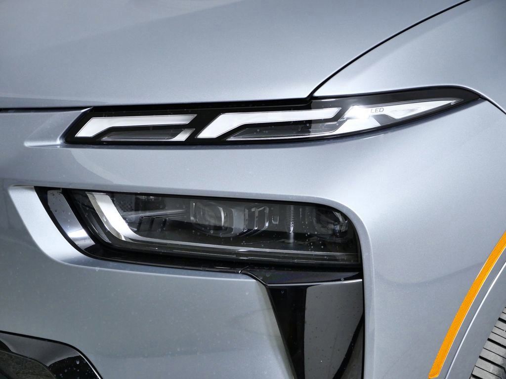 Thumbnail: 2026 BMW X7 - 16