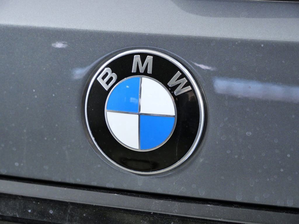Thumbnail: 2026 BMW X7 - 20