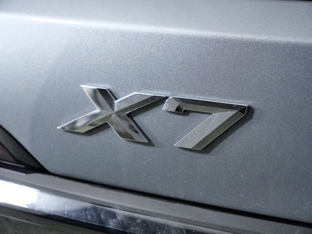 Thumbnail: 2026 BMW X7 - 22