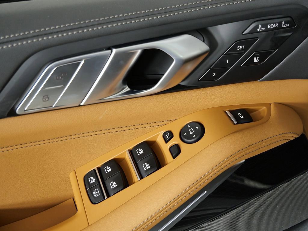 Thumbnail: 2026 BMW X7 - 43